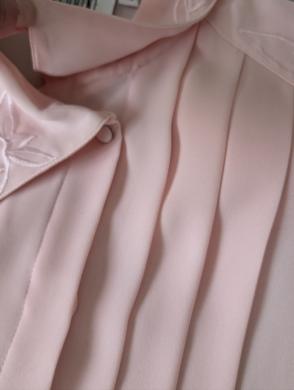Vintage 80s Blush Pink Chiffon Pleated Floral Embroidery Collar Blouse Sz 14 XL image 6